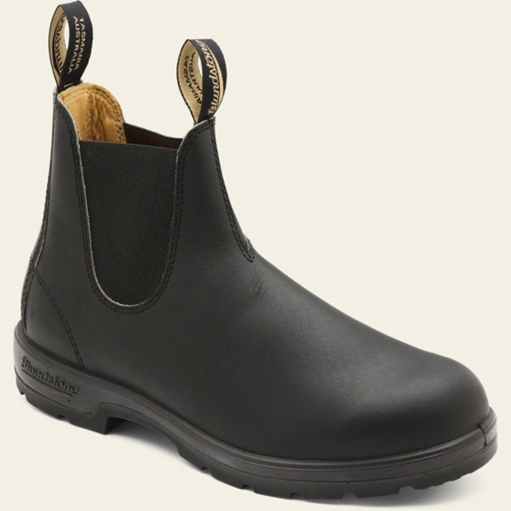 Men’s classic Blundstone boots size 8.5 (U.S. size)
